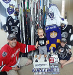2013 Upper Deck Father of the Year Winner Barrie Grice with his kids